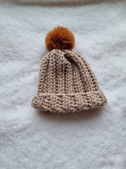 Crochet beige hat